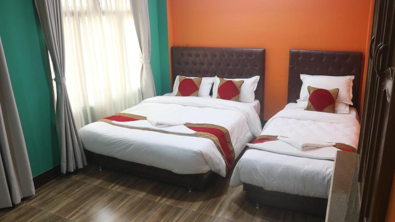 Nepalaya Home Hostel Катманду Экстерьер фото