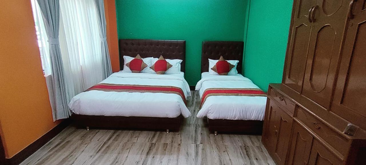 Nepalaya Home Hostel Катманду Экстерьер фото