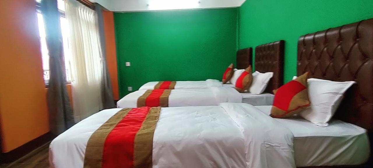 Nepalaya Home Hostel Катманду Экстерьер фото