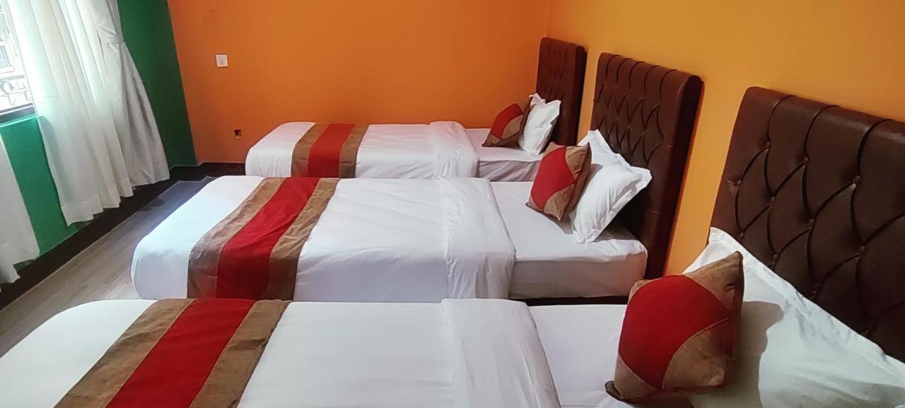 Nepalaya Home Hostel Катманду Экстерьер фото