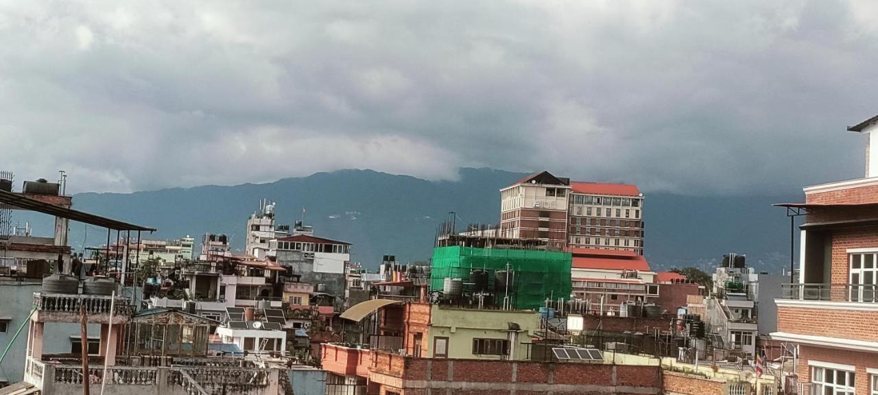 Nepalaya Home Hostel Катманду Экстерьер фото